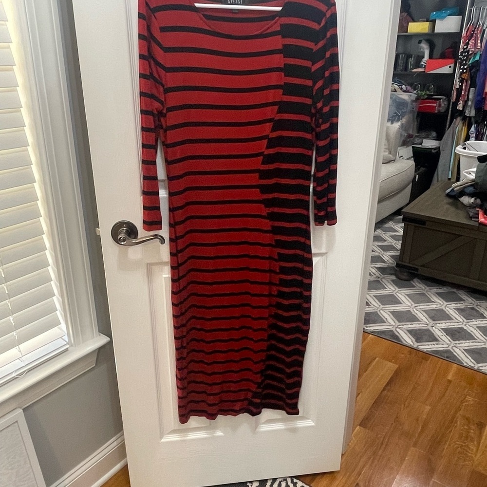 Spence dress large red and black